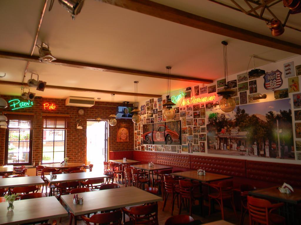 Mikołajki Prohibicja Peter'S Pub 모텔 외부 사진